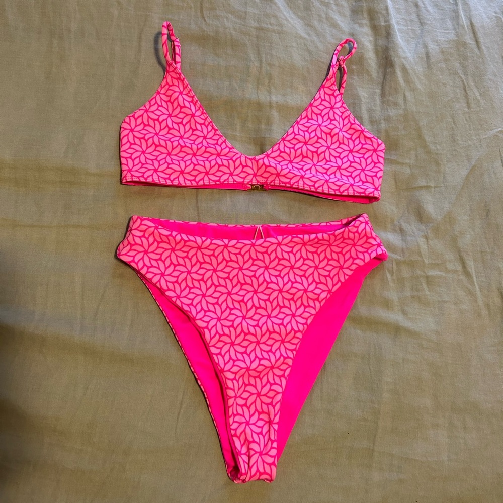 Leni Swims Ava bikini